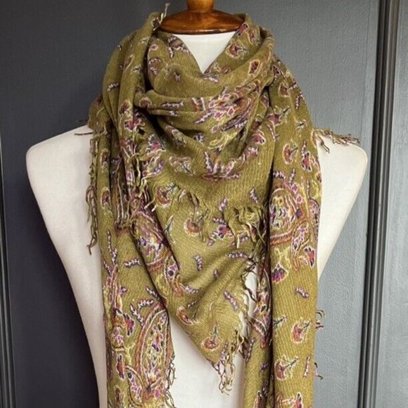 New Authentic Chan Luu Paisley Cashmere Silk Scarf Color: Lizard Green